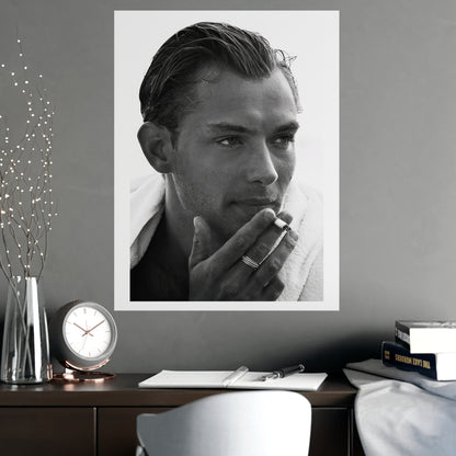 Jude Law Quintessence - Season 1 (Unframed)