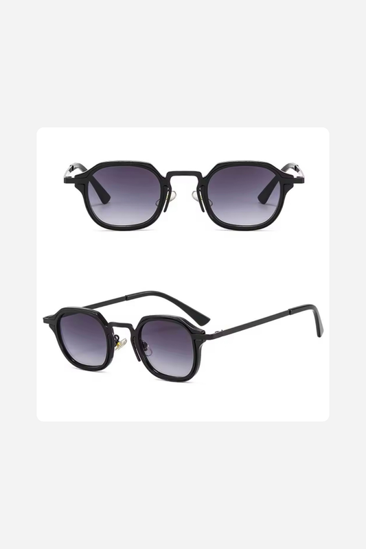 Black Metal Frame Glasses with Black Lenses – Modern Sophistication