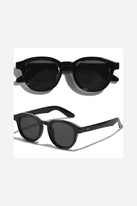 Minimalist Black Frame Sunglasses – Sleek and Timeless