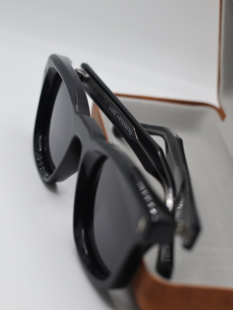 Black & Metal Frame Sunglasses with Polarized Black Lenses – Luxe Artefatto